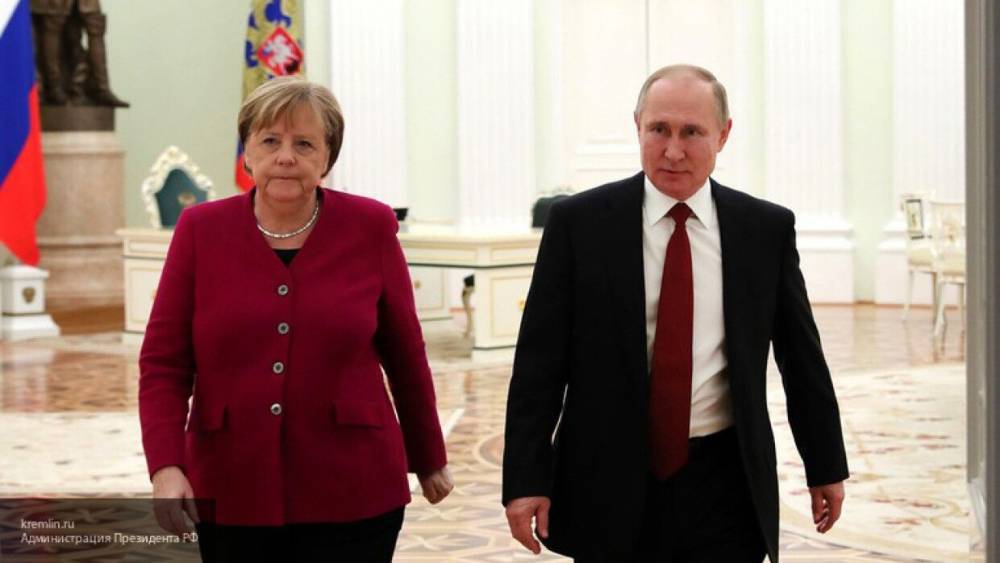 Владимир Путин - Ангела Меркель - Путин обсудил с Меркель ситуацию с коронавирусом - politexpert.net - Россия - Германия