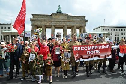 Яна Заугарова - В Берлине отменили шествие «Бессмертного полка» - lenta.ru - Россия - Берлин