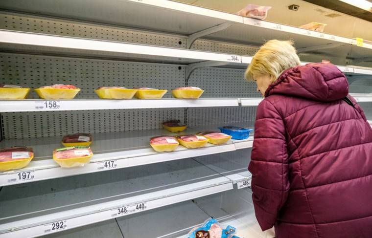 Россияне сократят расходы на большинство товаров и услуг - news.ru