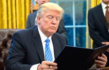 Дональд Трамп - Трамп подписал указ о приостановке иммиграции в США - charter97.org - Сша - Вашингтон