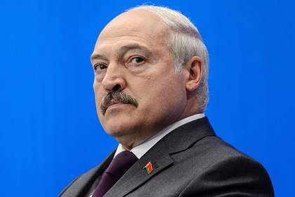 Александр Лукашенко - Лукашенко пожаловался на три удара по экономике Белоруссии - lenta.ru - Россия - Белоруссия
