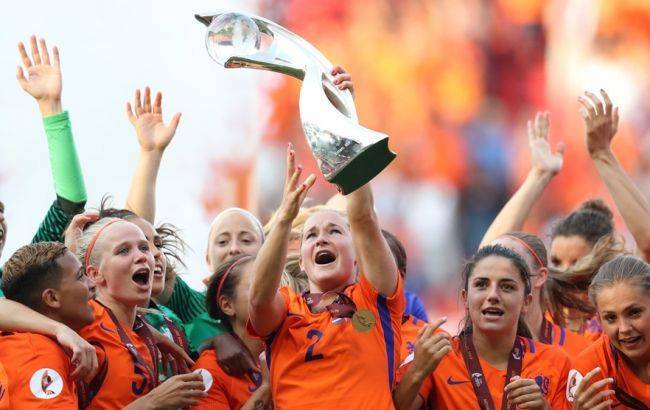 УЕФА перенес на год чемпионат Европы среди женщин - rbc.ua - Англия - Токио