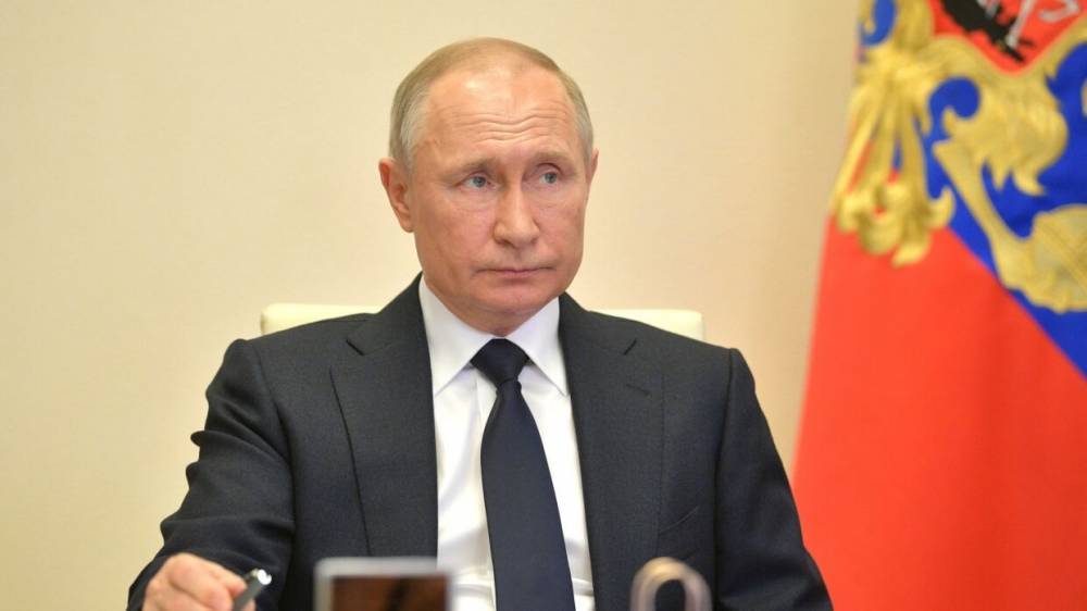 Владимир Путин - Путин назвал важнейшие задачи для поддержания экономики РФ в период коронавируса - riafan.ru - Россия - Москва