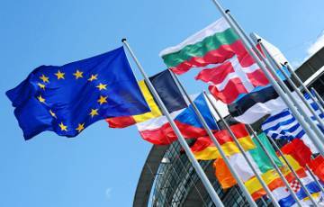 Politico: Еврокомиссия разрабатывает план восстановления экономики объемом €2 триллиона - charter97.org