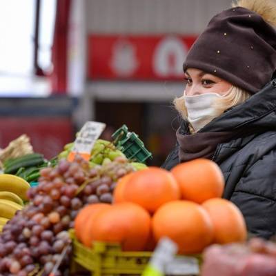 Российским продавцам разрешат снять маски только после исчезновения коронавируса - radiomayak.ru