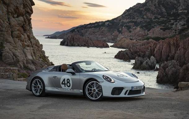 Покупателю Porsche 911 за полмиллиона долларов подарили часы и книгу - korrespondent.net