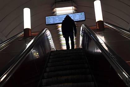 Зараженный коронавирусом проехался в московском метро и получил штраф - lenta.ru - Москва