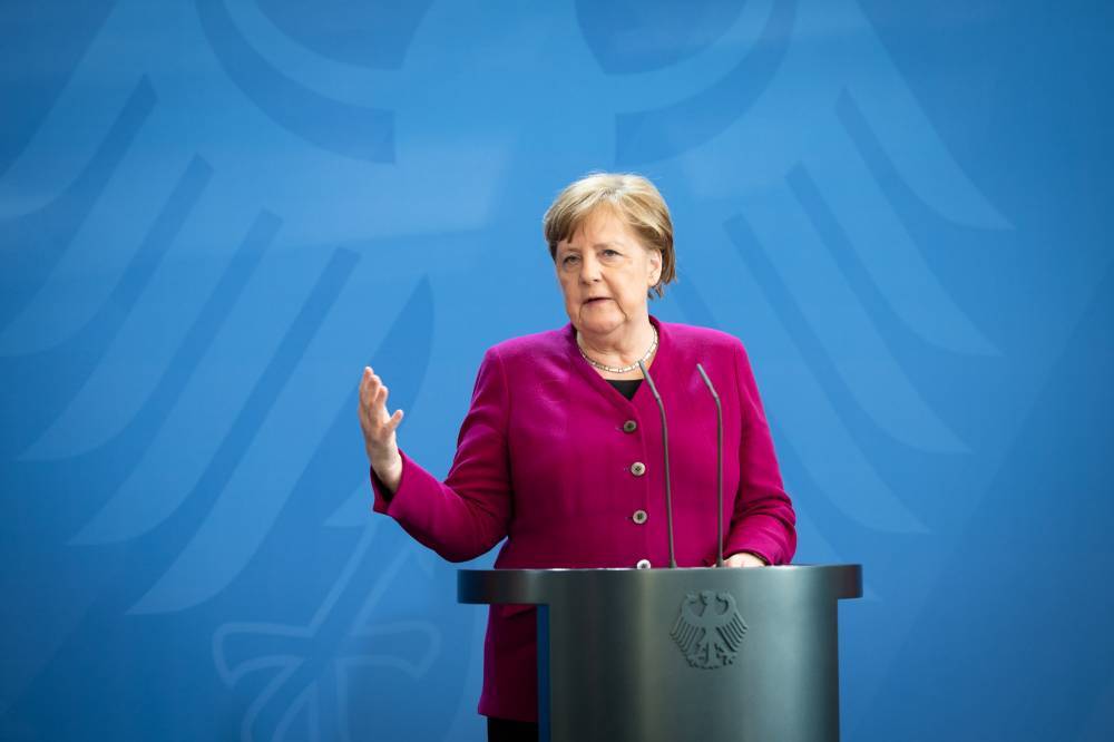 Ангела Меркель - Меркель: нам придется жить с этим вирусом долгое время - naviny.by - Германия
