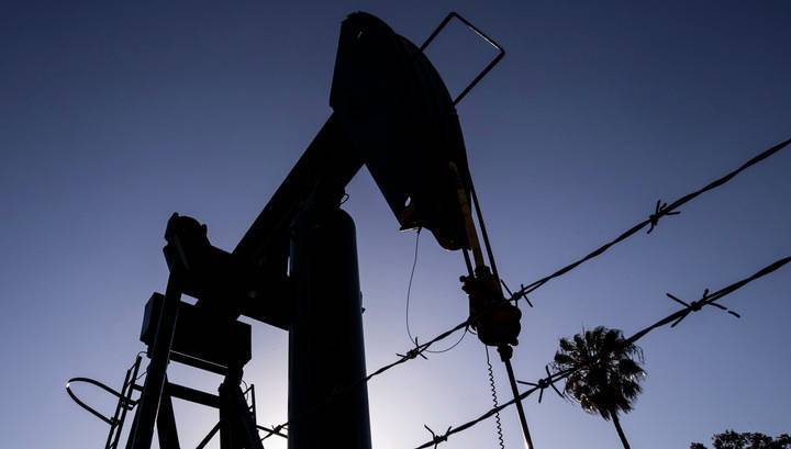 Стивен Мнучин - Власти США хотят поддержать нефтяников за счет ФРС - vesti.ru - Сша