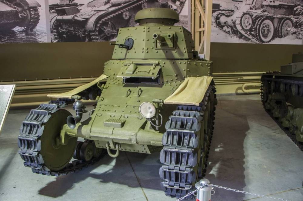 Первый советский танк МС-1 восстановили к юбилею Победы - politexpert.net - Приморье край - Уссурийск