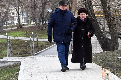 Ирина Киркора - Российским пенсионерам предложили смягчить режим самоизоляции - lenta.ru
