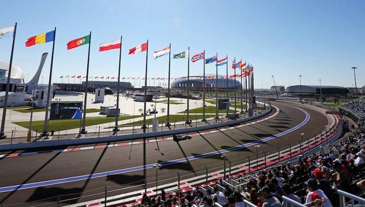Гран-при России надеется сохранить дату гонки в календаре "Формулы-1" - vesti.ru - Россия