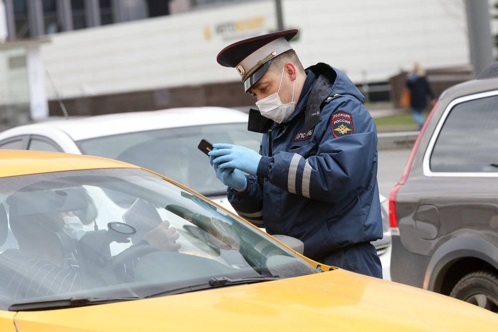 Дептранс Москвы зафиксировал снижение числа автомобилей без пропусков - vm.ru - Москва