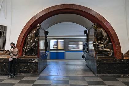 Московское метро закроет вестибюли еще 13 станций - lenta.ru