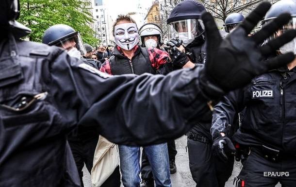 Роза Люксембург - В Берлине на акции протеста задержали более 100 человек - korrespondent.net - Германия - Берлин - Люксембург