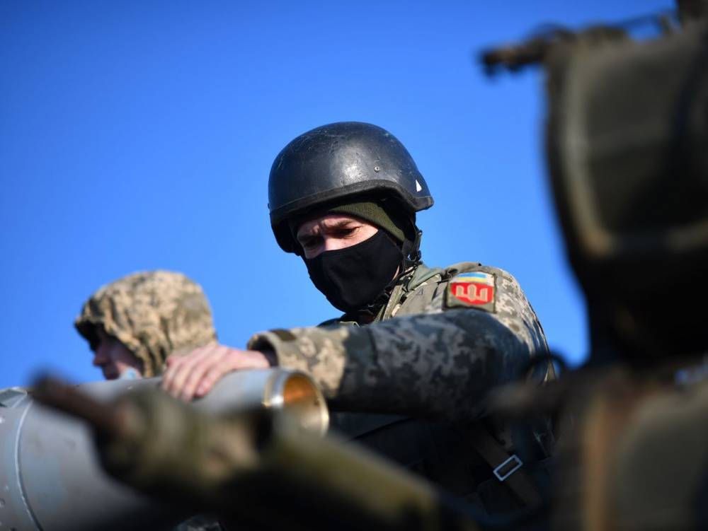 Сутки на Донбассе. 16 обстрелов боевиков, ранен один украинский военный - gordonua.com