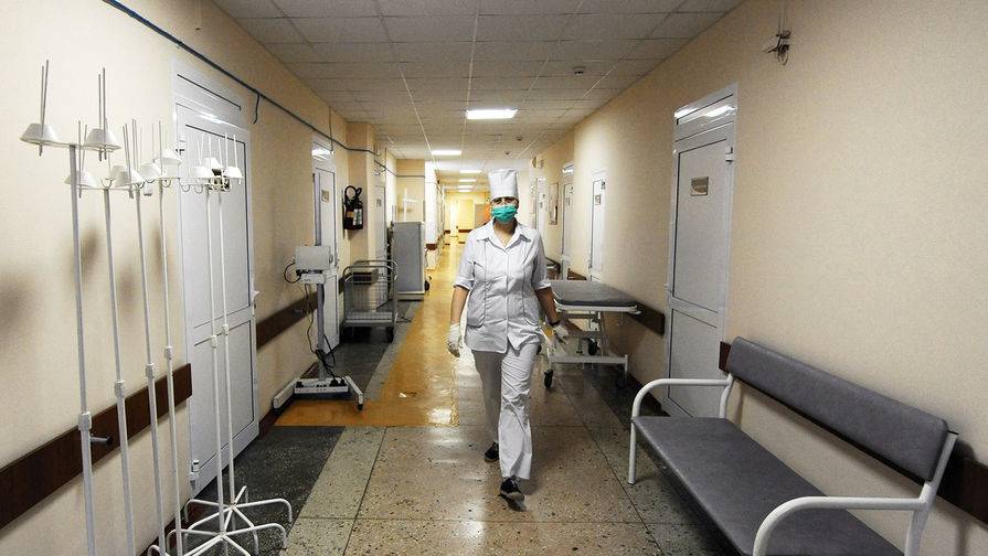 Власти Петербурга заявили о смерти четырех медсестер с коронавирусом - gazeta.ru - Санкт-Петербург