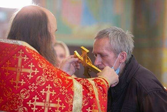 патриарх Кирилл - Нижнетагильский епископ похвалил тех, кто пришел в храмы на Пасху, несмотря на пандемию - znak.com