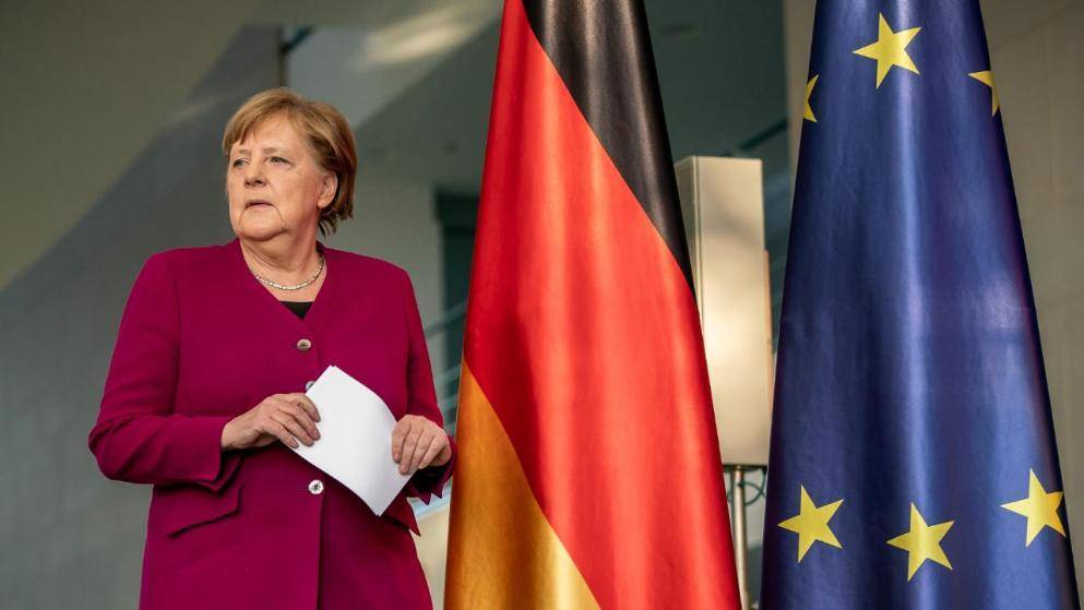 Ангела Меркель - Маленькая девочка написала письмо канцлеру: «Фрау Меркель, я хочу к папе» - germania.one - Германия