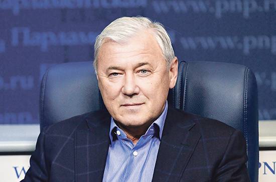 Анатолий Аксаков - Аксаков не ожидает снижения ставок по кредитам и депозитам - pnp.ru