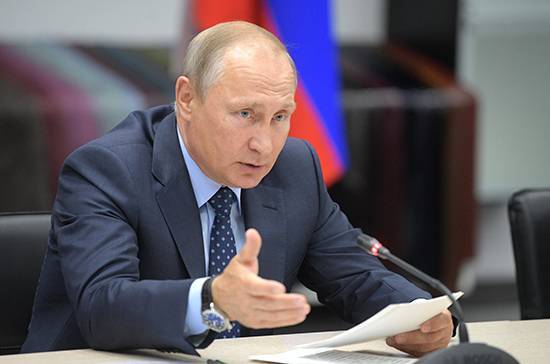 Владимир Путин - Путин: внимание к другим угрозам нельзя ослаблять из-за коронавируса - pnp.ru - Россия