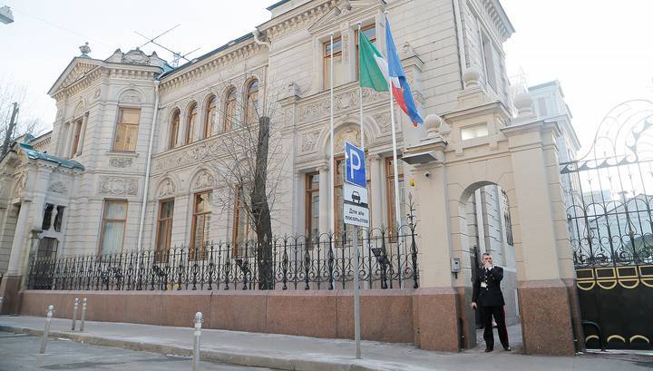 Посольство Италии в РФ: о закрытии границ до конца года речи не идет - vesti.ru - Россия - Италия