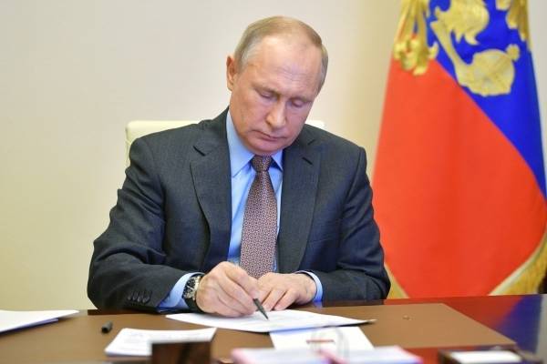 Владимир Путин заявил о росте рисков паводков и пожаров - govoritmoskva.ru