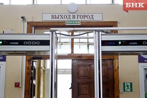 Виктор Бобыря - В Коми поступило более шести тысяч заявок на получение цифровых пропусков - bnkomi.ru - республика Коми