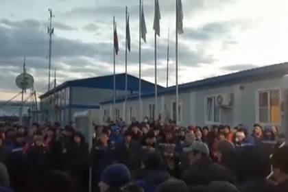 Рабочие устроили бунт на базе «Газпрома» для «Силы Сибири» - lenta.ru - республика Саха