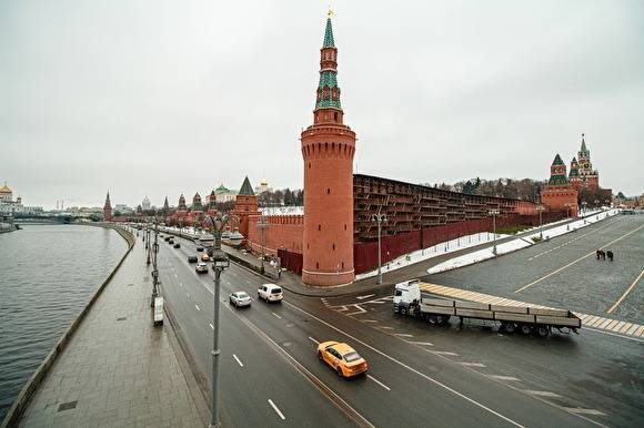 В Москве водители начали получать штрафы с дорожных камер за поездки без пропусков - znak.com - Москва