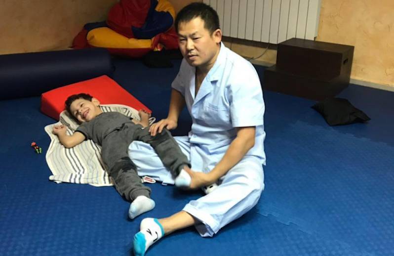 Лечивший российских детей доктор из Китая умер от коронавируса, не дождавшись помощи в Ростове - bloknot.ru - Россия - Китай - Ростов-На-Дону