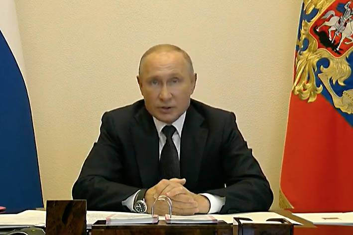 Владимир Путин - Путин поручил кабмину начать подготовку к нормализации роста экономики - vm.ru - Россия