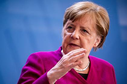 Ангела Меркель - Меркель посетовала на антироссийские санкции во время коронавируса - lenta.ru - Россия - Германия