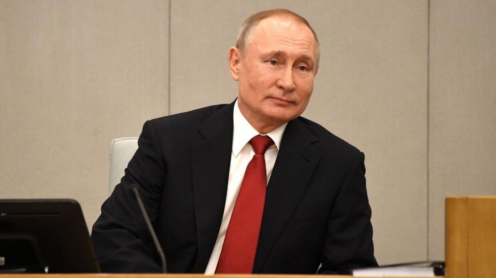 Владимир Путин - Путин заверил, что РФ заставит эпидемию отступить - riafan.ru - Россия - Москва