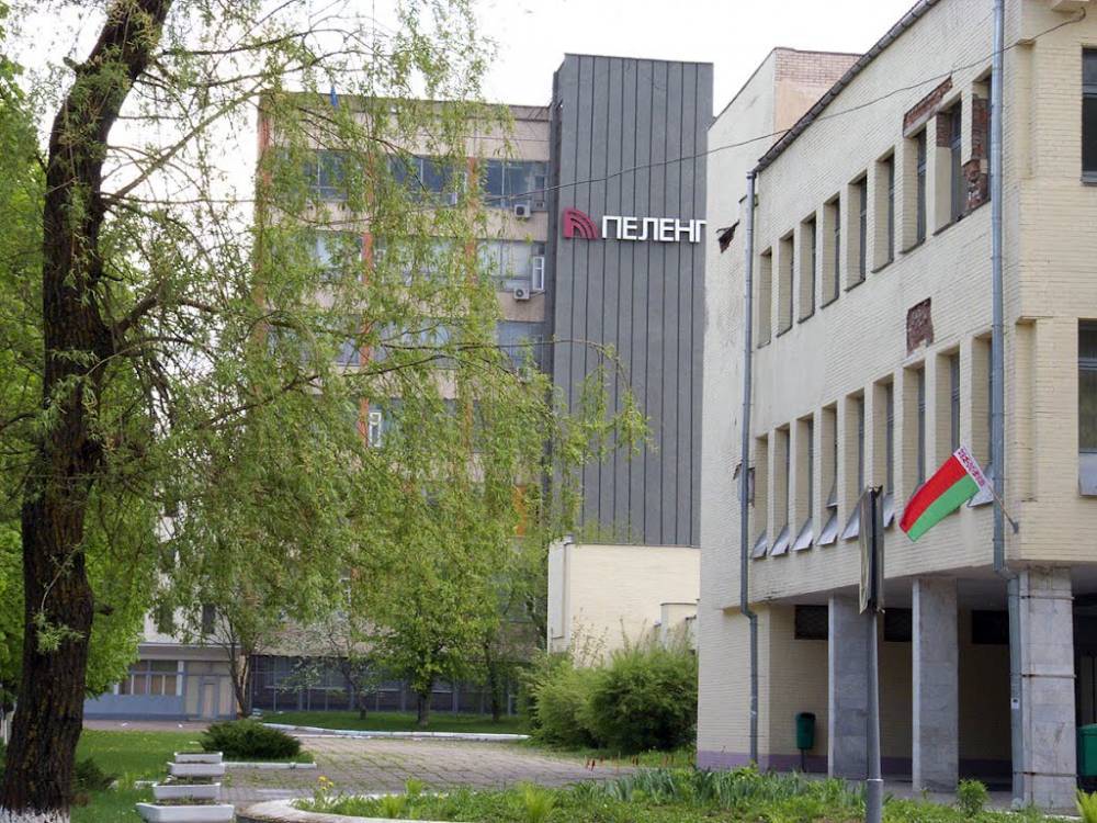 На минском заводе «Пеленг» от коронавируса умер работник. Предприятие закрыли до 10 мая - belsat.eu - Минск