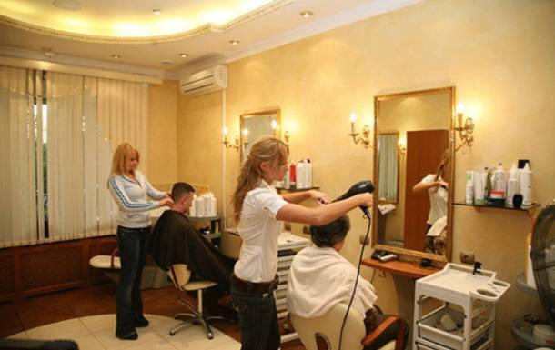 На Одесчине женщина "сдала" мастера парикмахерской за нарушение карантина - korrespondent.net