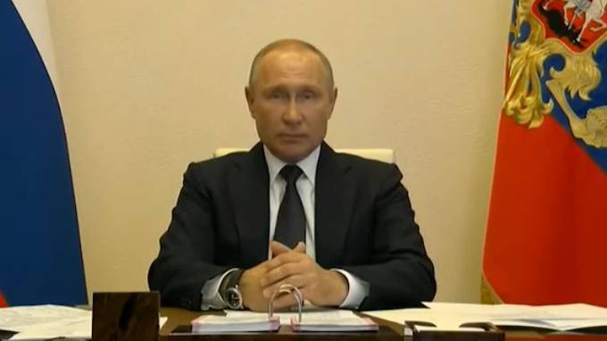 Владимир Путин - Из-за мер против коронавируса Путин вспомнил о падении Спарты - piter.tv