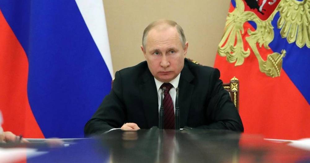 Владимир Путин - Не допустить срыва: Путин подписал указ о продлении нерабочих дней - ren.tv - Россия