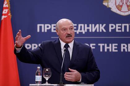 Александр Лукашенко - Лукашенко перенес послание народу из-за «коронапсихоза» - lenta.ru - Белоруссия