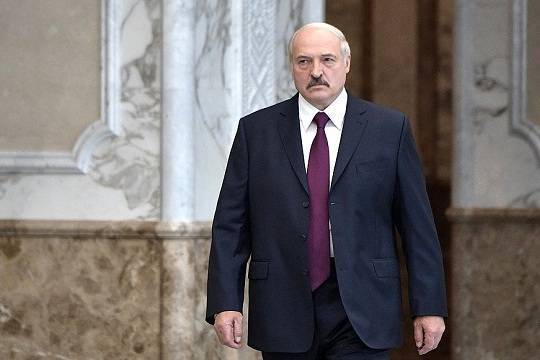 Александр Лукашенко - Лукашенко отложил послание парламенту и народу из-за «коронапсихоза» - versia.ru - Белоруссия