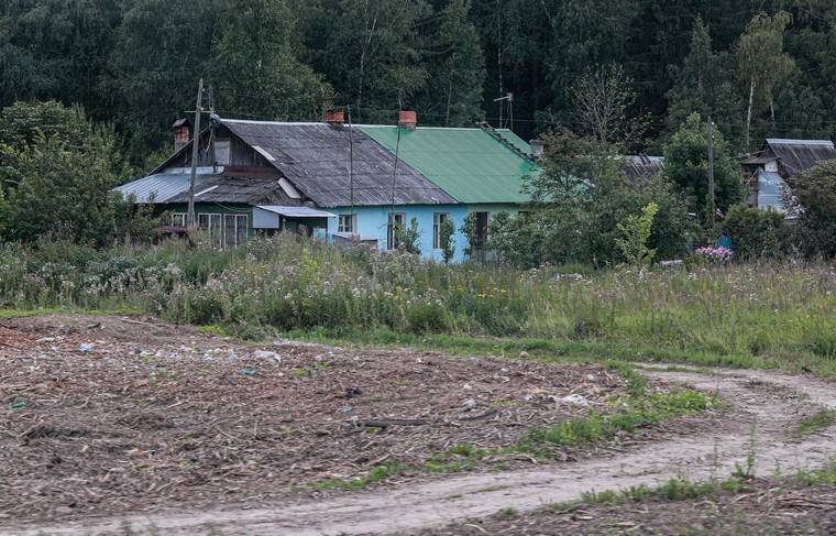 Силовики заблокировали деревню на карантин из-за возвращения вахтовика - news.ru - Московская обл.