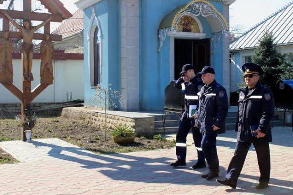 Молдавский священник просит прихожан оплатить штраф за нарушение ЧП - eadaily.com - Молдавия