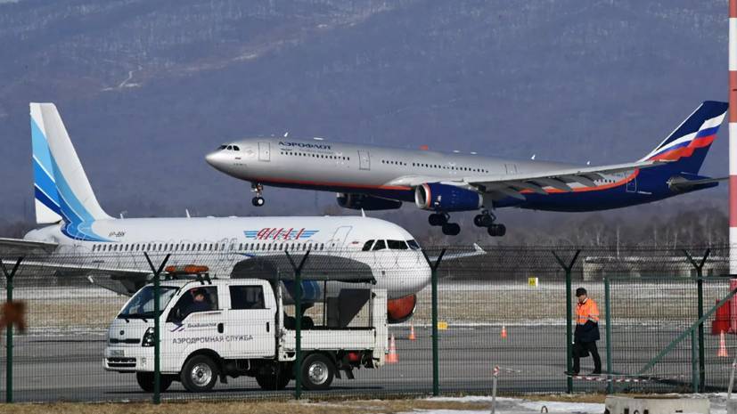 Аэропорт Владивостока перешёл на сокращённый режим работы - russian.rt.com - Владивосток - Курган