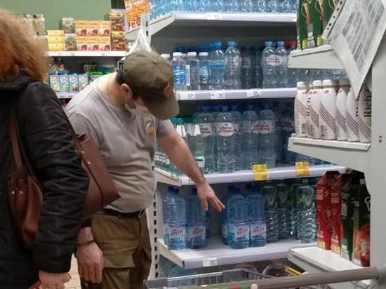 Кочуют из магазина в магазин: голодные мигранты грабят московские супермаркеты - newtvnews.ru - Москва