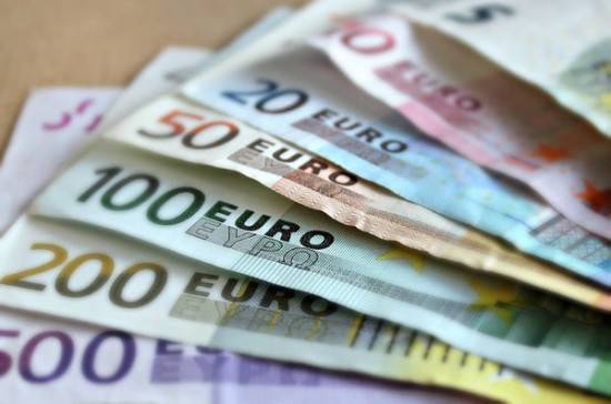 Курс евро впервые с начала марта опустился ниже 80 рублей - pnp.ru