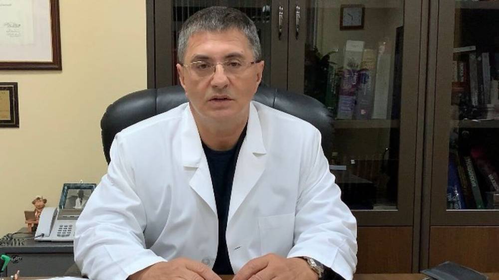 Александр Мясников - Мясников рассказал об уникальном случае из практики лечения COVID-19 - riafan.ru - Москва
