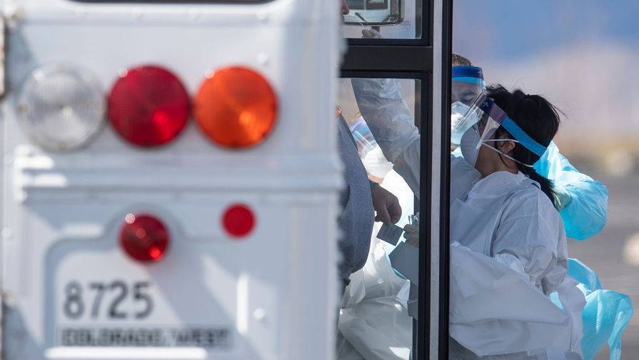 Дональд Трамп - Власти США одобрили использование тестов на антитела к коронвирусу - gazeta.ru - Сша