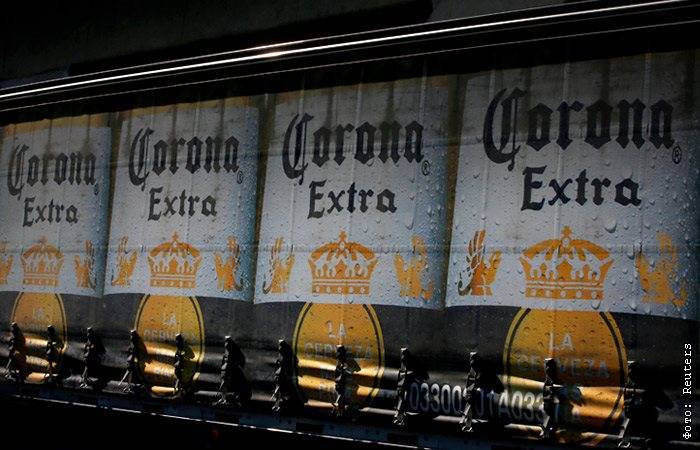В Мексике с воскресенья перестанут варить пиво Сorona - interfax.ru - Москва - Мексика