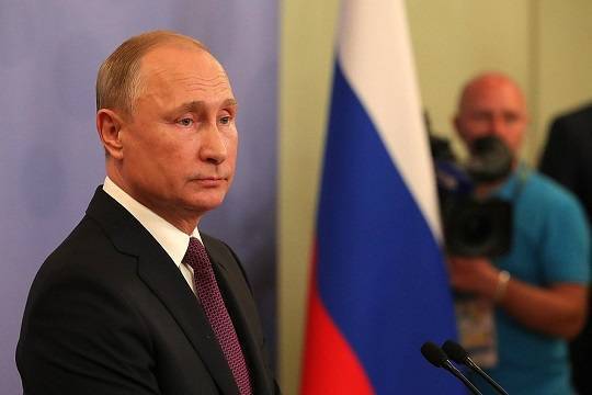 Владимир Путин - Путин поручил снизить стоимость ипотечных кредитов - versia.ru - Россия