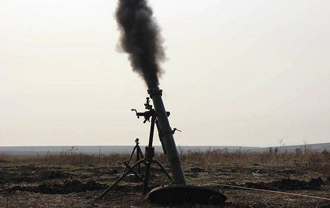 На Донбассе боевики обстреляли позиции ООС из гранатометов и минометов - rbc.ua - Луганск